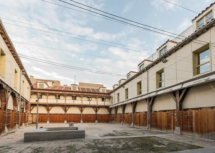 Apartamentos Madrid Xxxiii - Alojamiento De Temporada